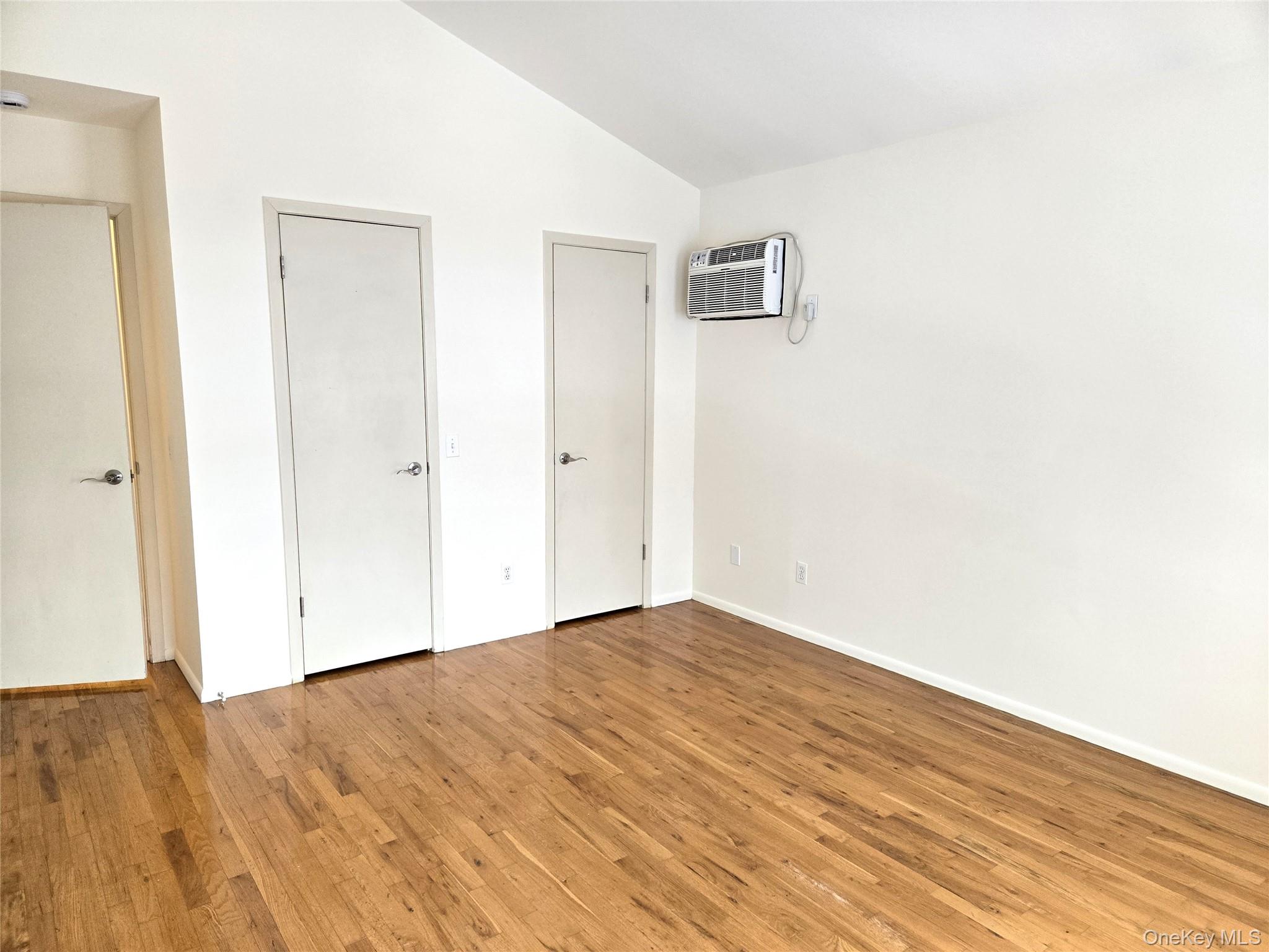 #9 photo, 90 Graywood Road, מחוז נסאו Port Washington , NY 11050