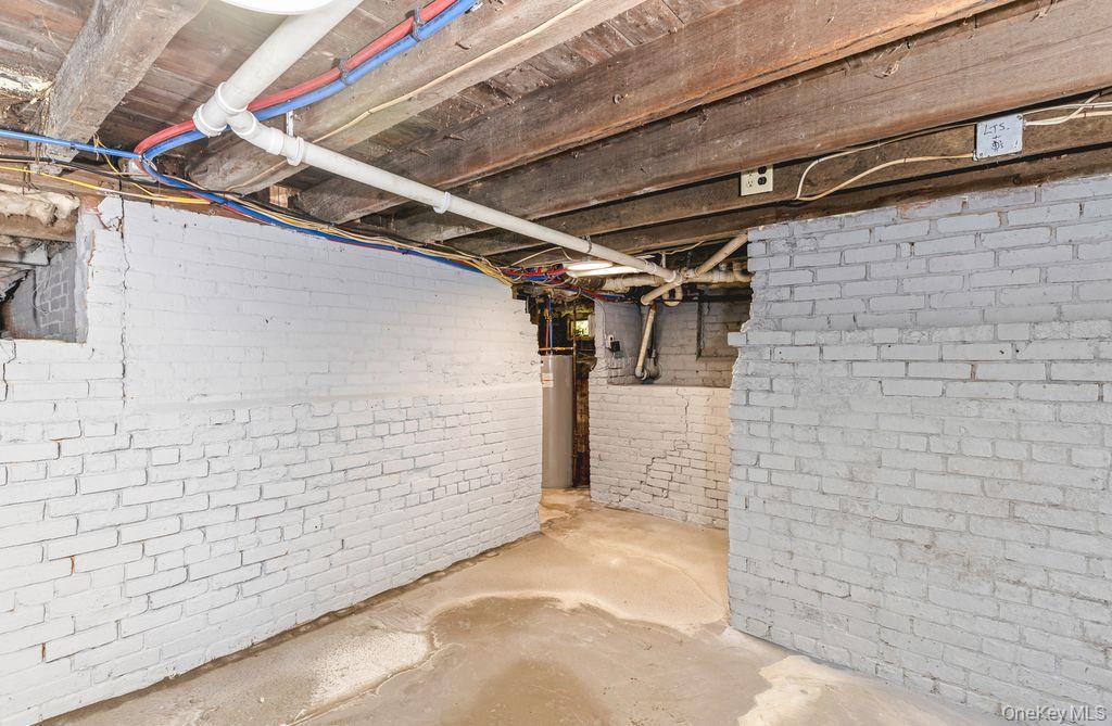 #13 photo, 48 Senix Avenue, सफ़ोक काउंटी Center Moriches , NY 11934