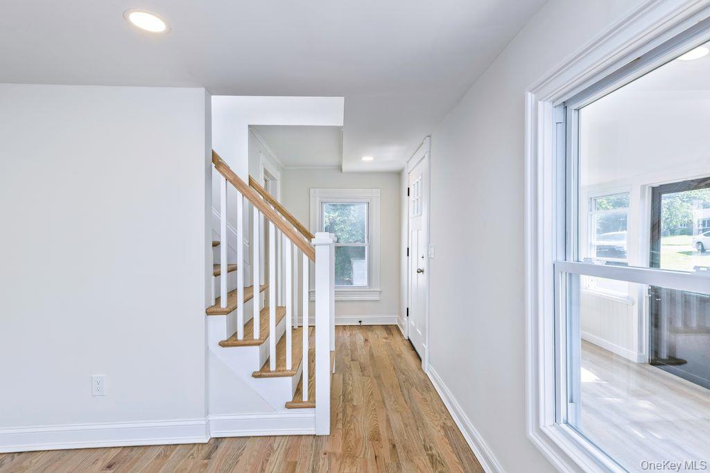 #3 photo, 48 Senix Avenue, सफ़ोक काउंटी Center Moriches , NY 11934