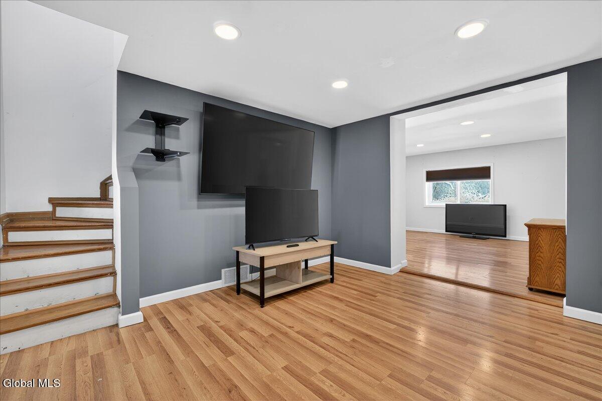 #10 photo, 1423 Washout Road, Glenville , NY 12302