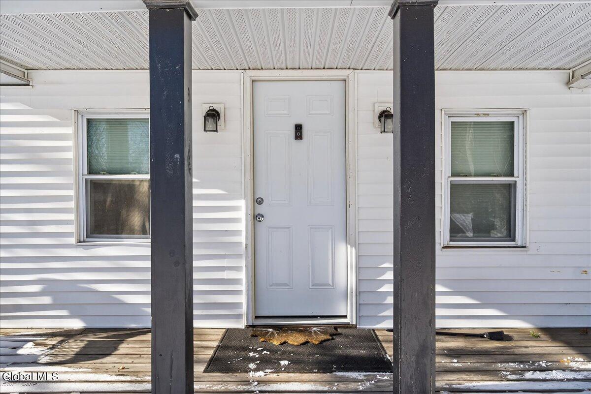 #4 photo, 1423 Washout Road, Glenville , NY 12302