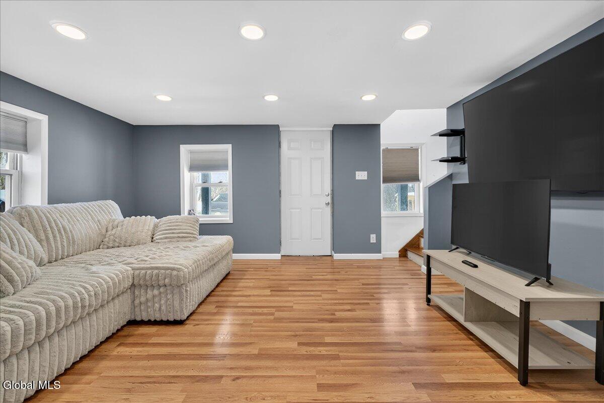 #6 photo, 1423 Washout Road, Glenville , NY 12302