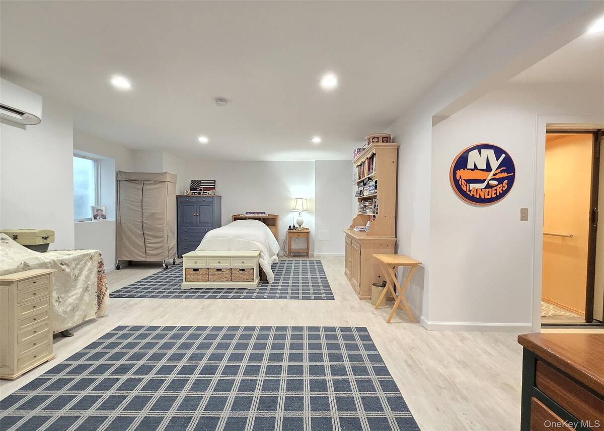 #14 photo, 20 Bayard Drive, सफ़ोक काउंटी Great River , NY 11730