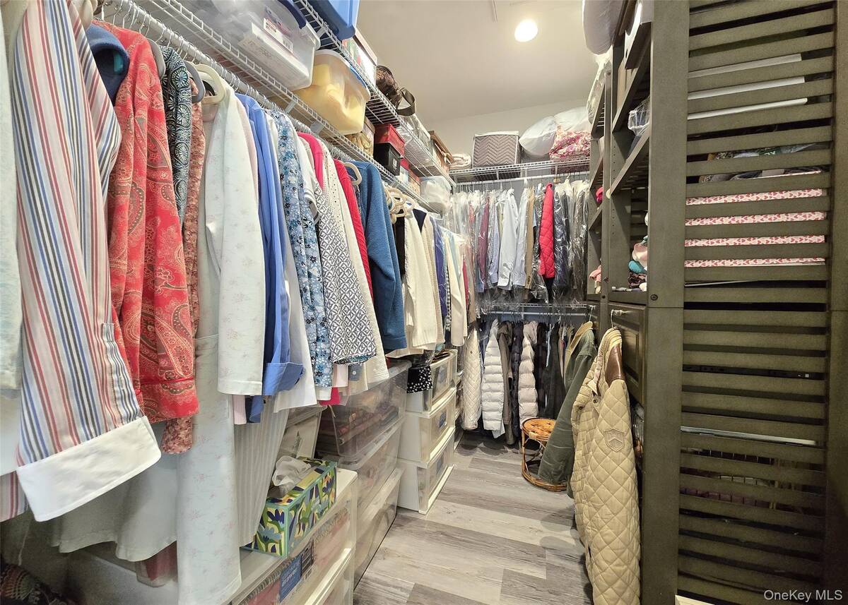 #23 photo, 20 Bayard Drive, सफ़ोक काउंटी Great River , NY 11730