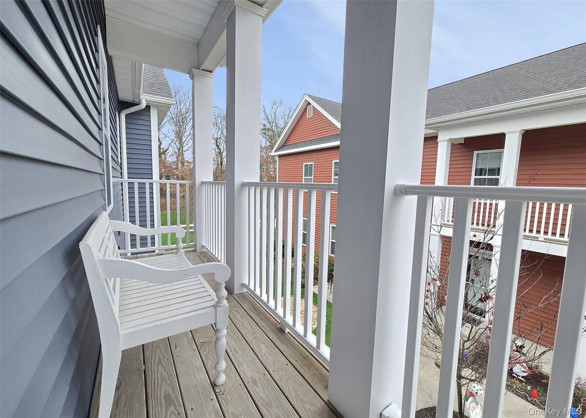 #3 photo, 20 Bayard Drive, सफ़ोक काउंटी Great River , NY 11730