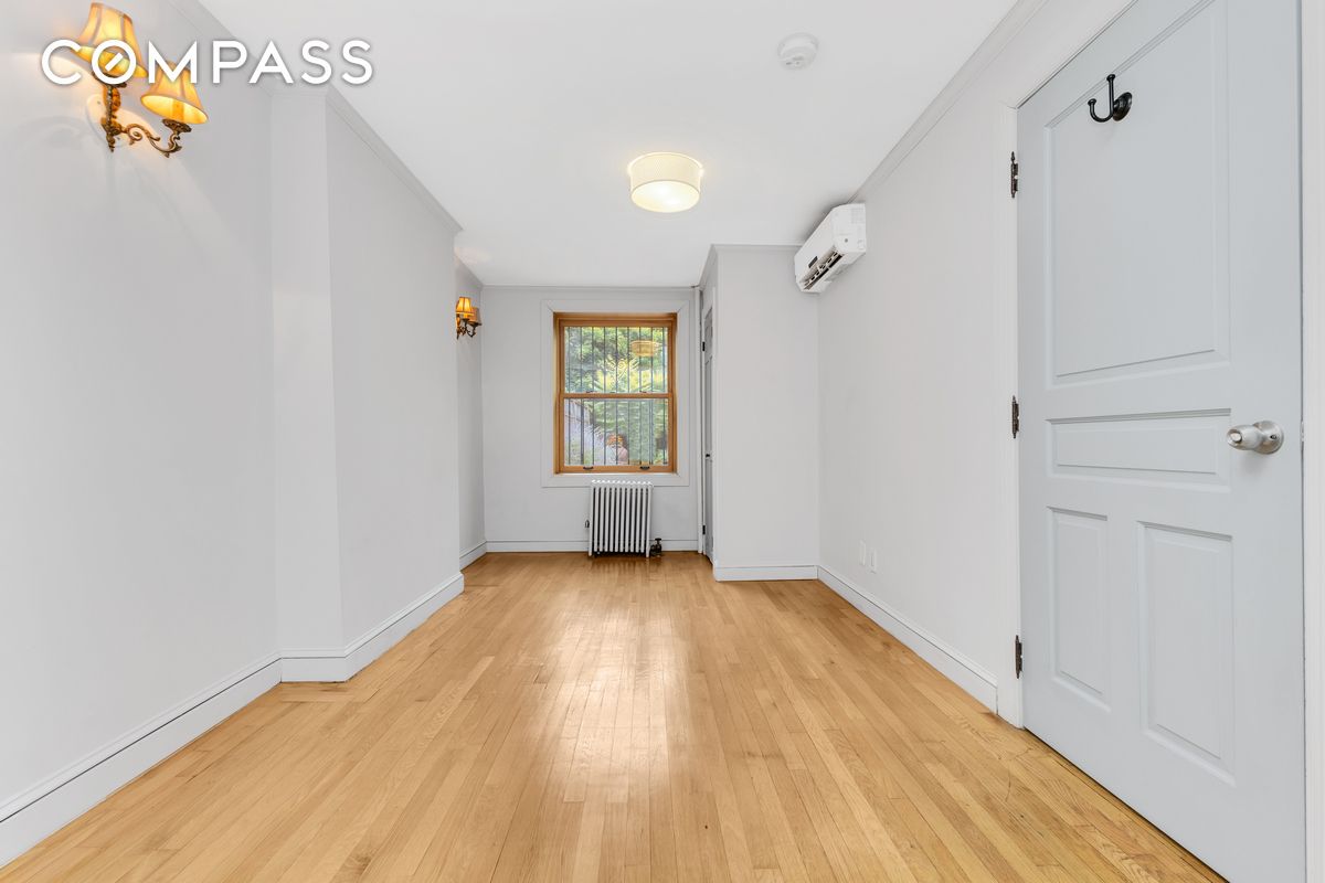 #8 photo, 598 Halsey Street, 布鲁克林 Bedford-Stuyvesant , NY 11233