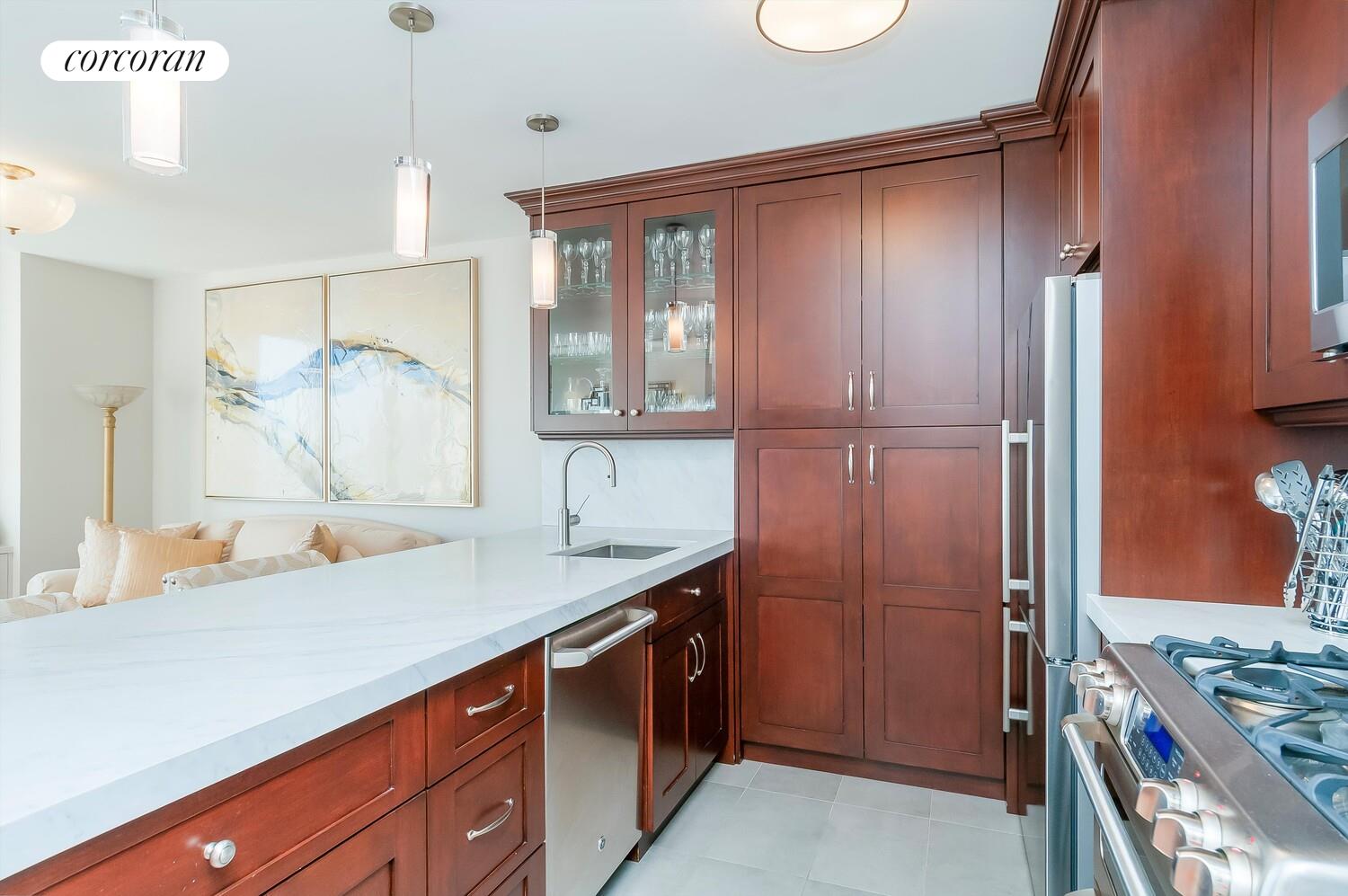 #3 photo, New York City, 맨해튼 Lenox Hill , NY 10021