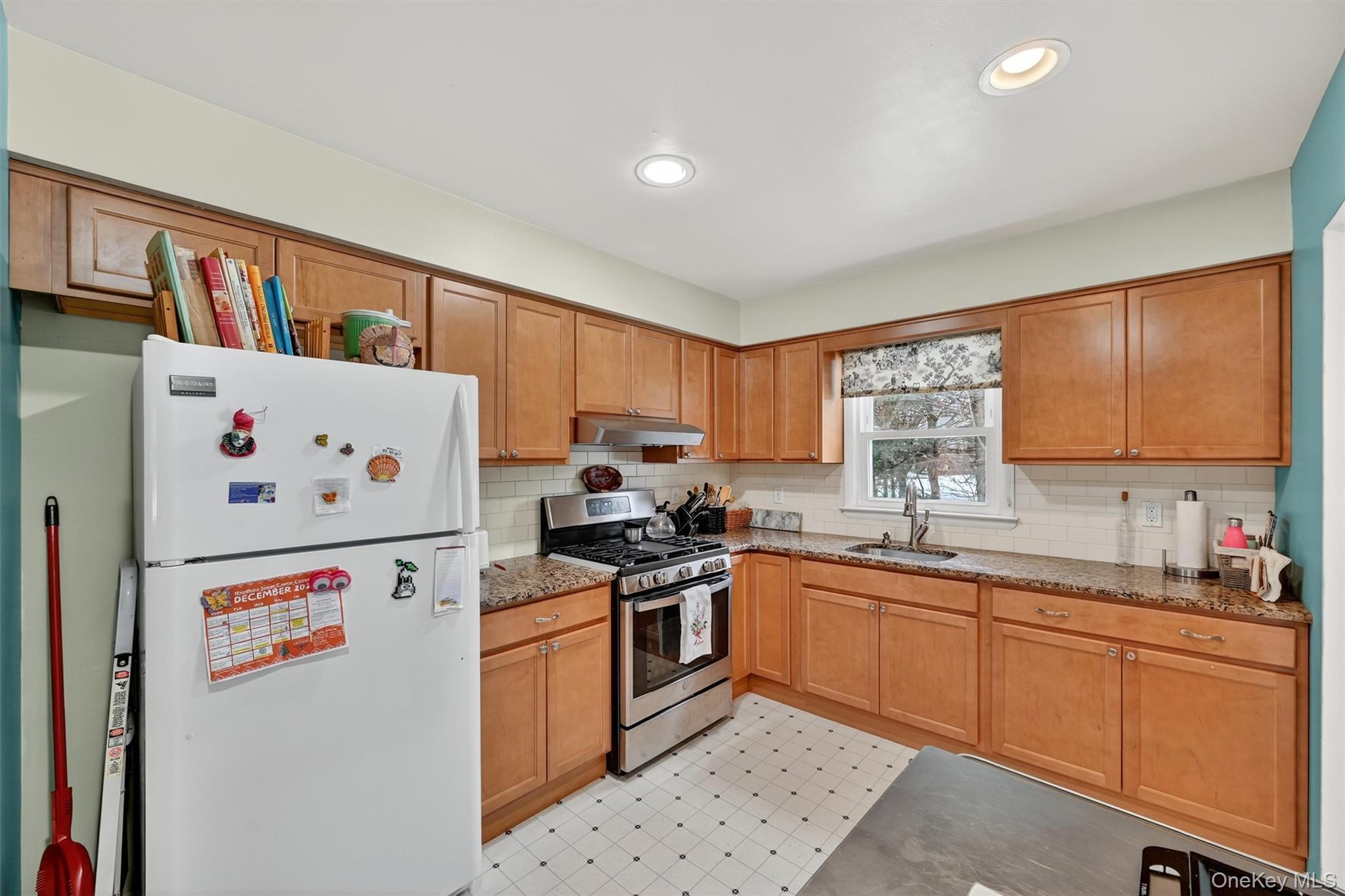 #11 photo, 22 Oxford Lane, Harriman , NY 10926