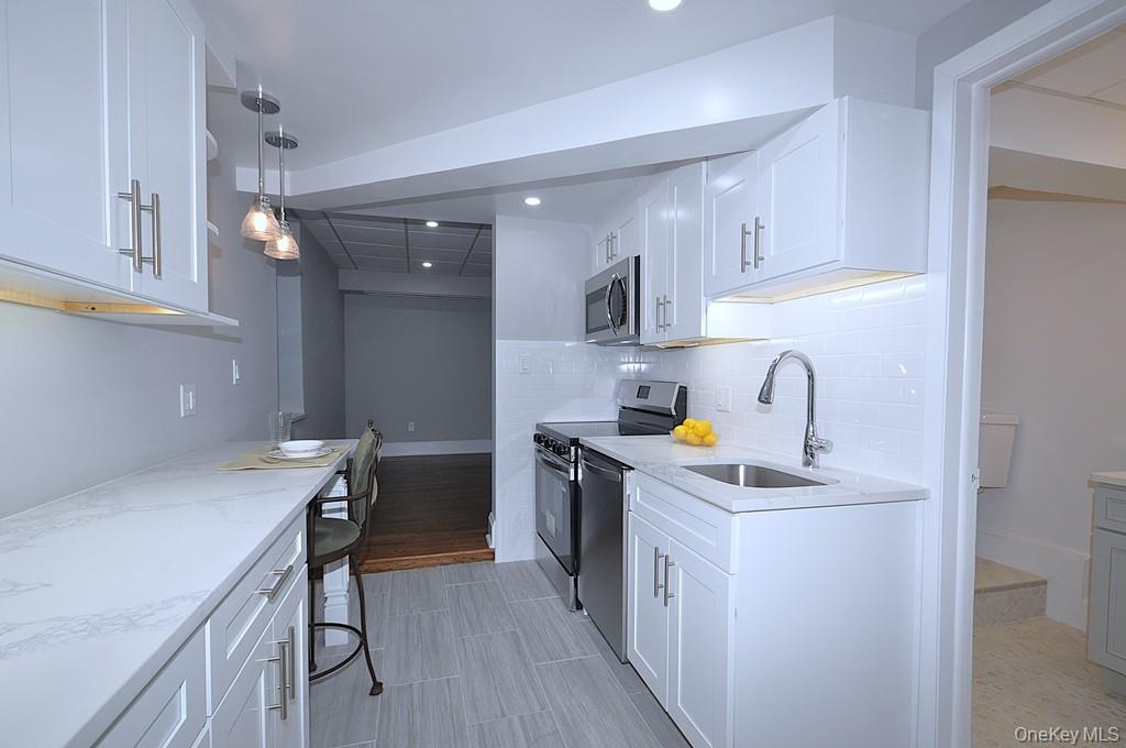 #8 photo, 105 Garth Road, Scarsdale , NY 10583