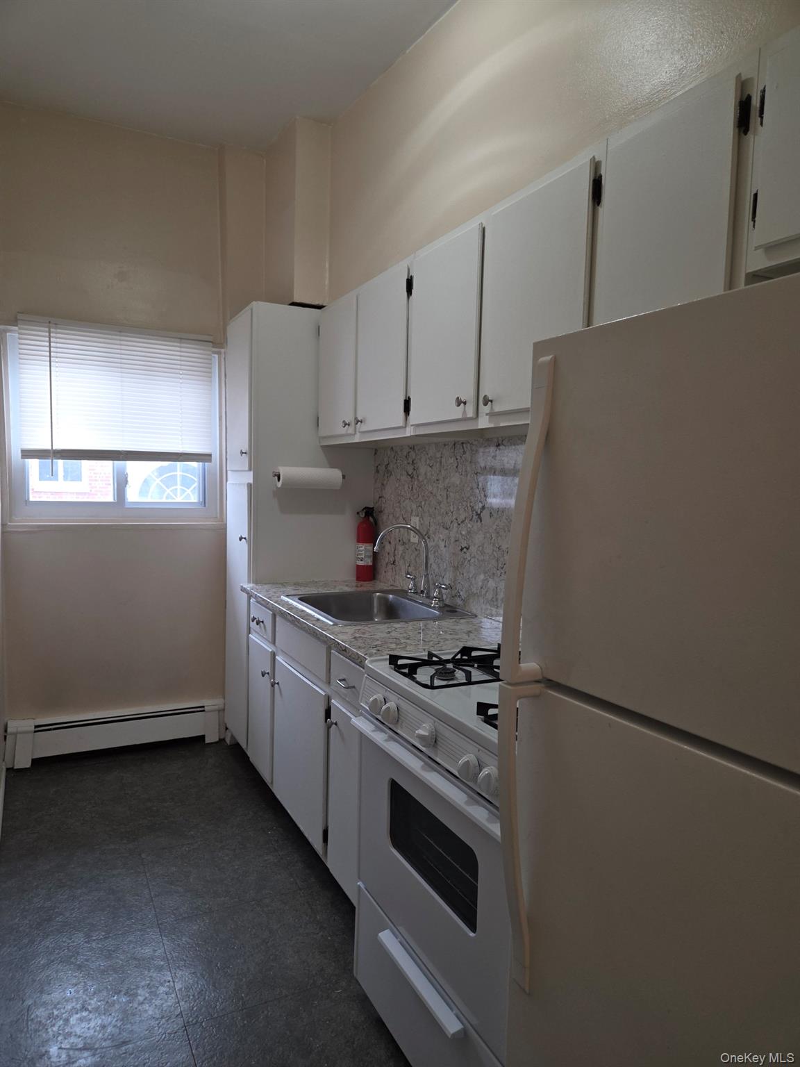 #7 photo, 259 N Newbridge Road, Levittown , NY 11756