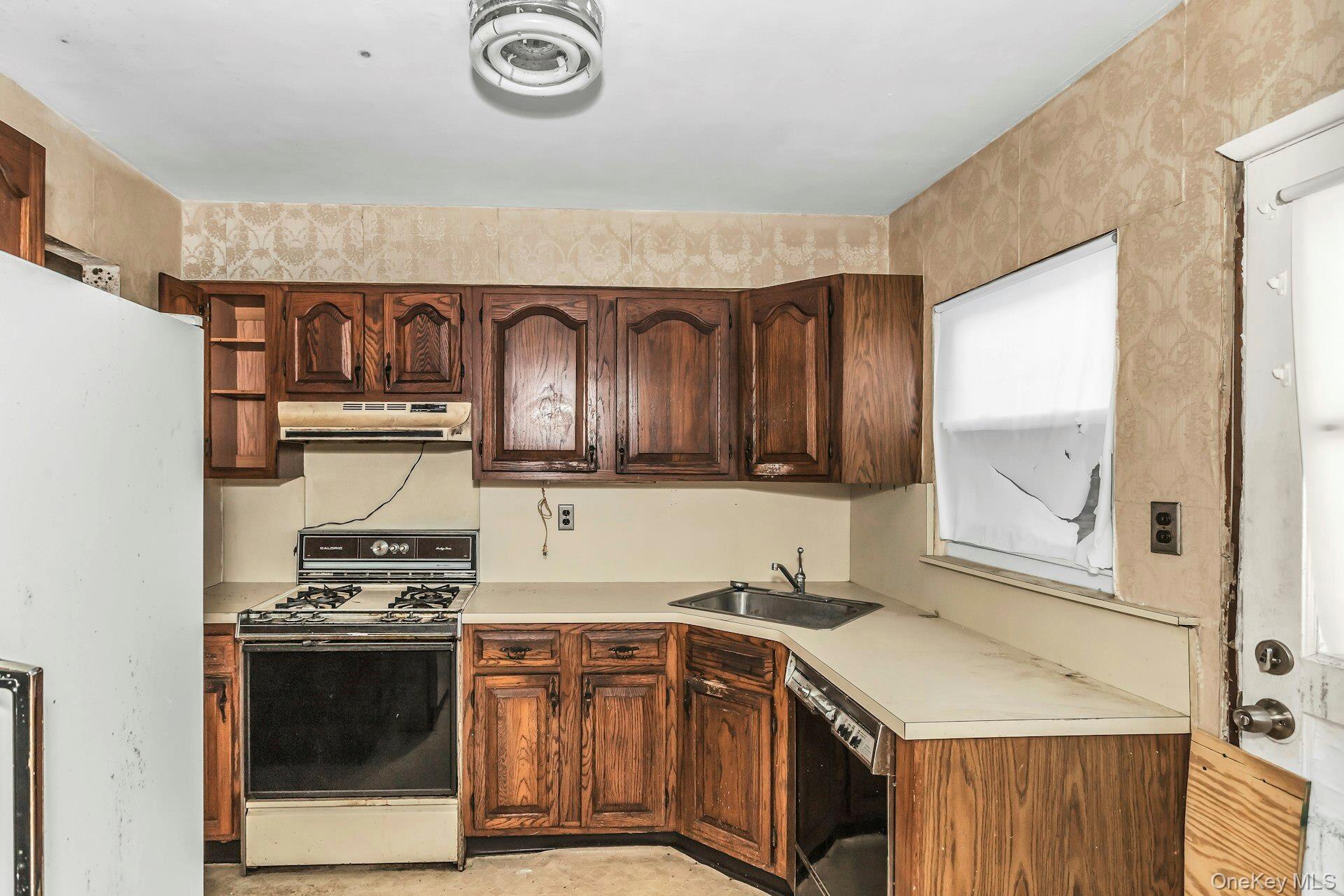 #13 photo, 5 Preston Lane, מחוז נסאו Hicksville , NY 11801