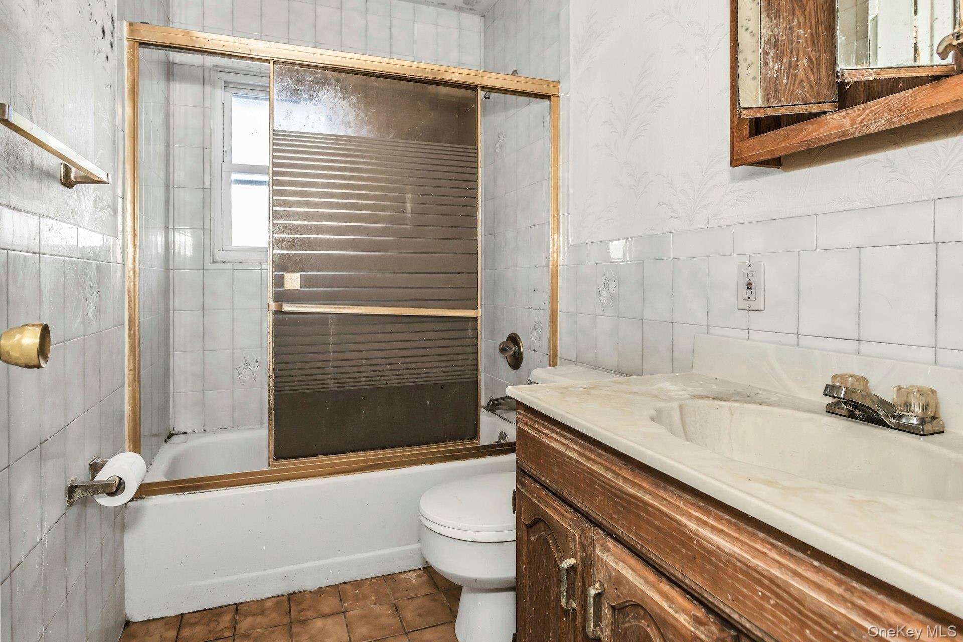 #15 photo, 5 Preston Lane, מחוז נסאו Hicksville , NY 11801