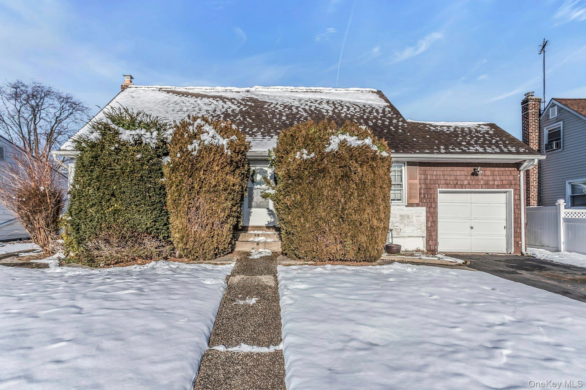 #19 photo, 5 Preston Lane, מחוז נסאו Hicksville , NY 11801