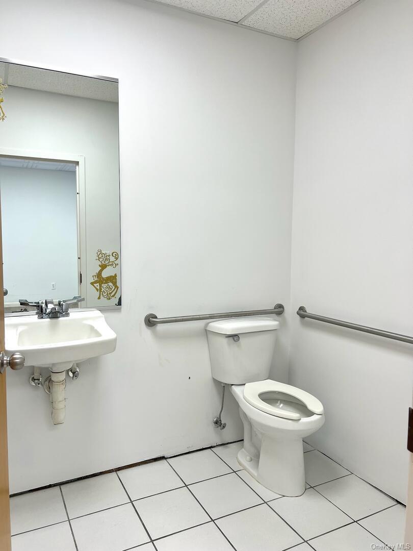 #5 photo, 1918 Union Boulevard, Bay Shore , NY 11706