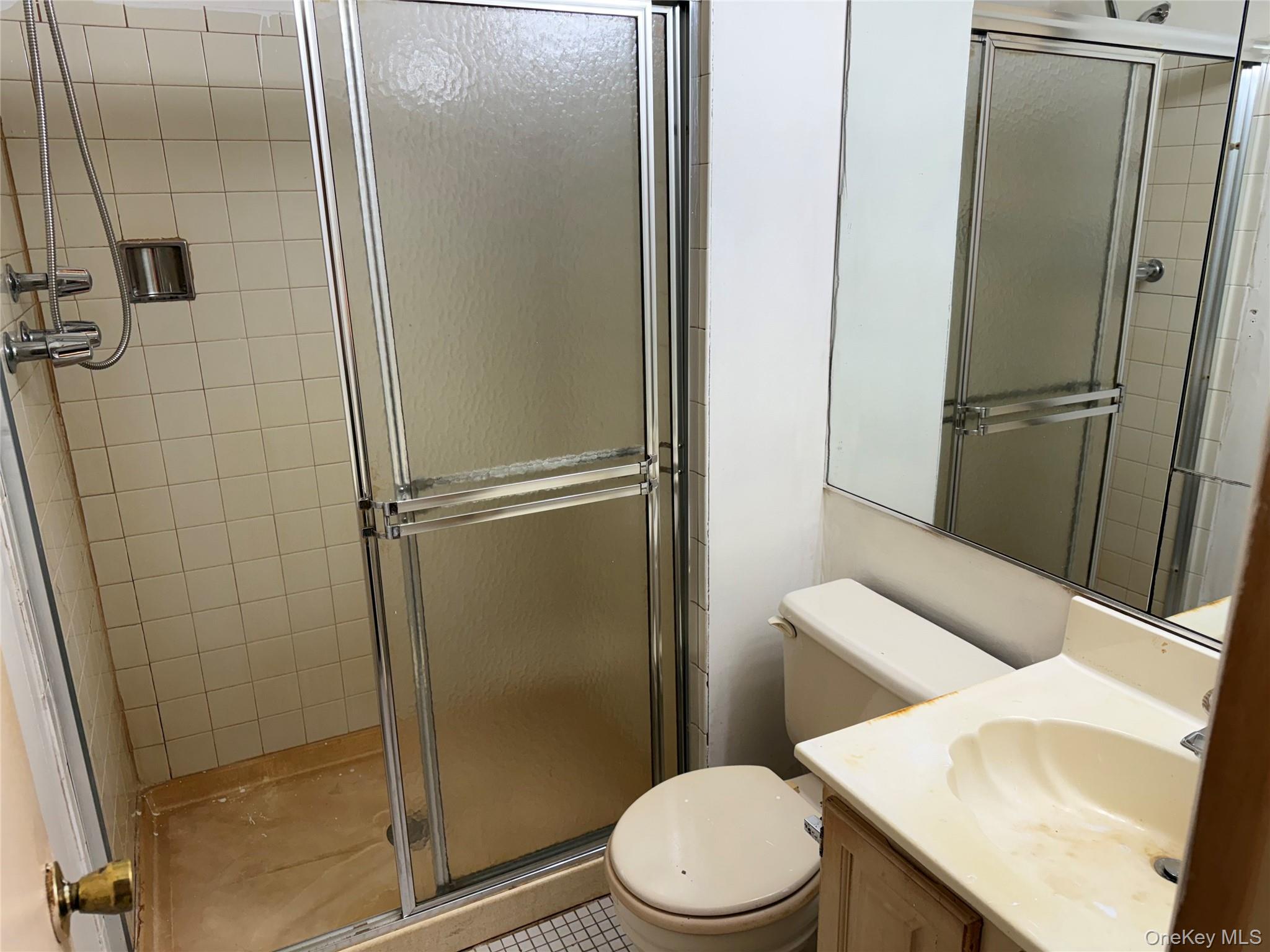 #11 photo, 341 Woodland Court, Coram , NY 11727