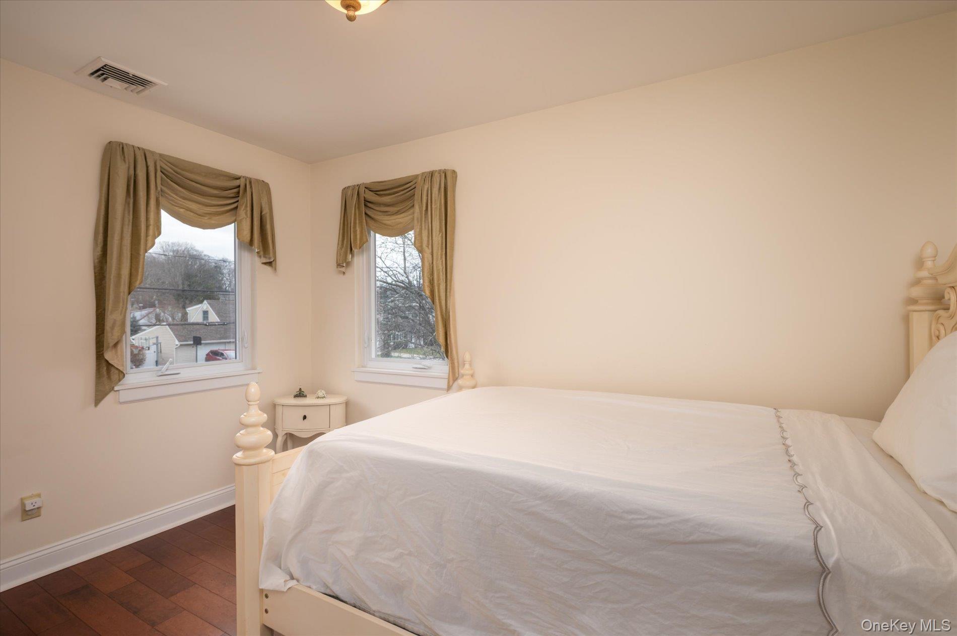 #16 photo, 8 Hillside Lane, 长岛 塞奥瑟 Syosset , NY 11791