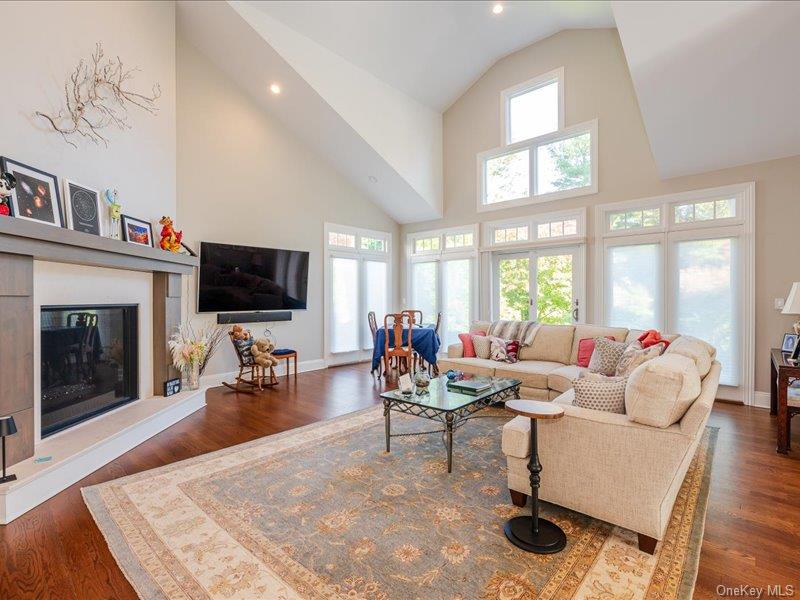 #13 photo, 38 Fieldstone Lane, ناسو Oyster Bay , NY 11771