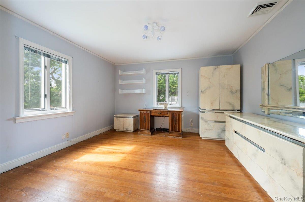 #18 photo, 1 Parkside Drive, Great Neck , NY 11021