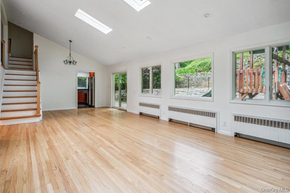 #10 photo, Port Washington, Port Washington , NY 11050