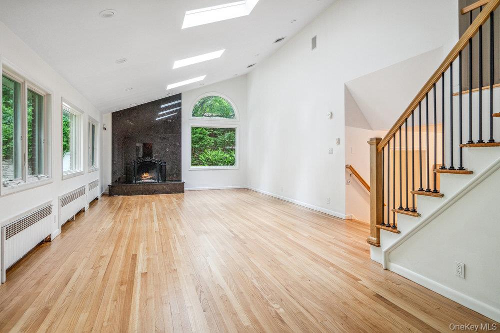 #11 photo, Port Washington, Port Washington , NY 11050