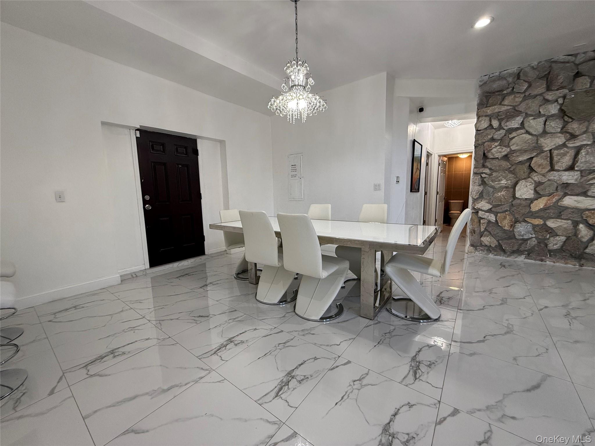 #8 photo, 260 Hutchinson Boulevard, 뉴욕주 Mount Vernon , NY 10552