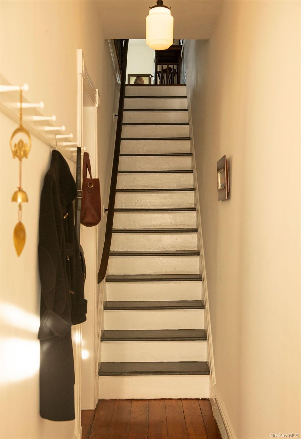 #4 photo, 446 E Allen Street, 뉴욕주 Hudson , NY 12534