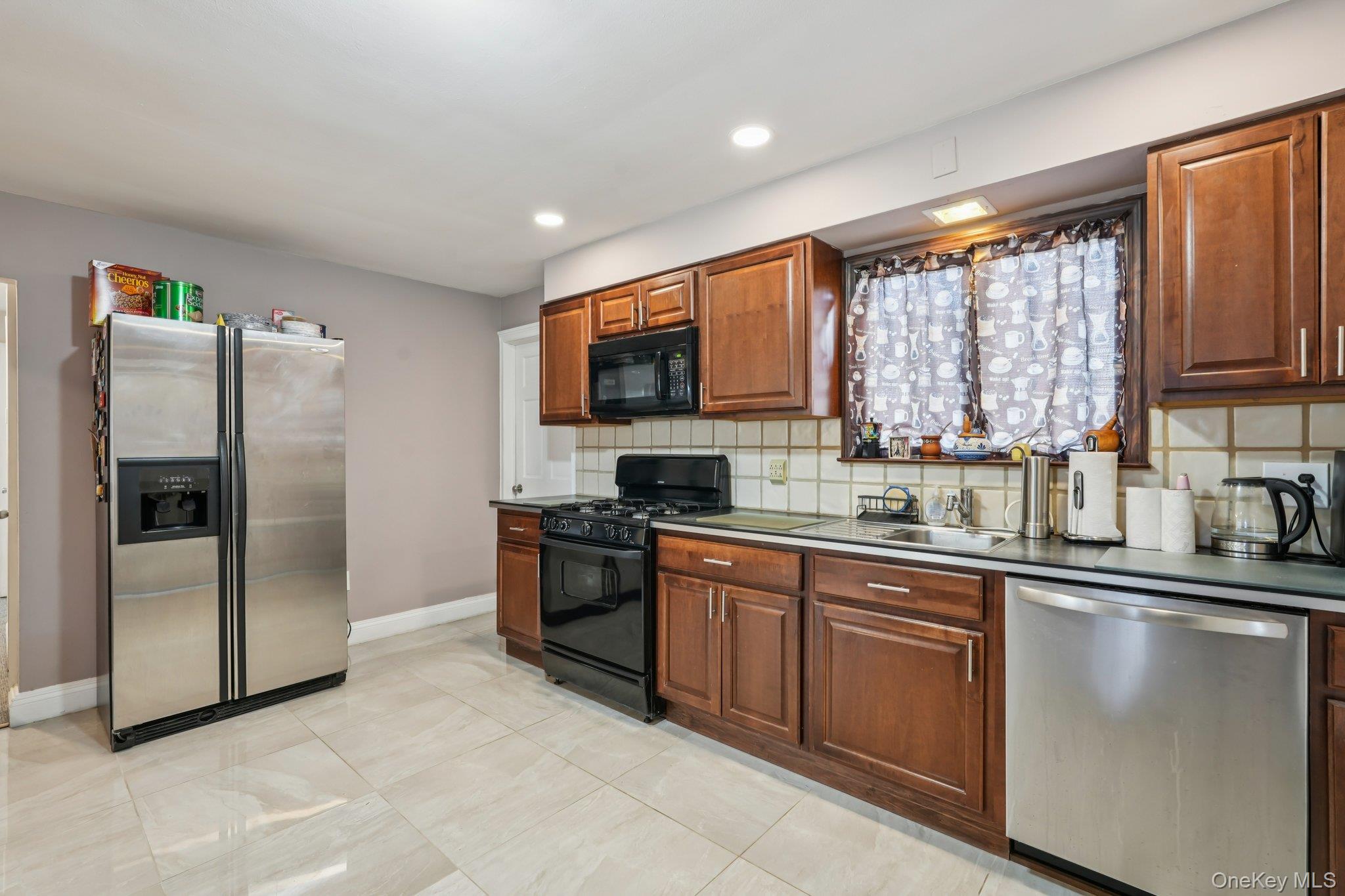 #11 photo, 19 Tanneyanns Lane, West Haverstraw , NY 10993