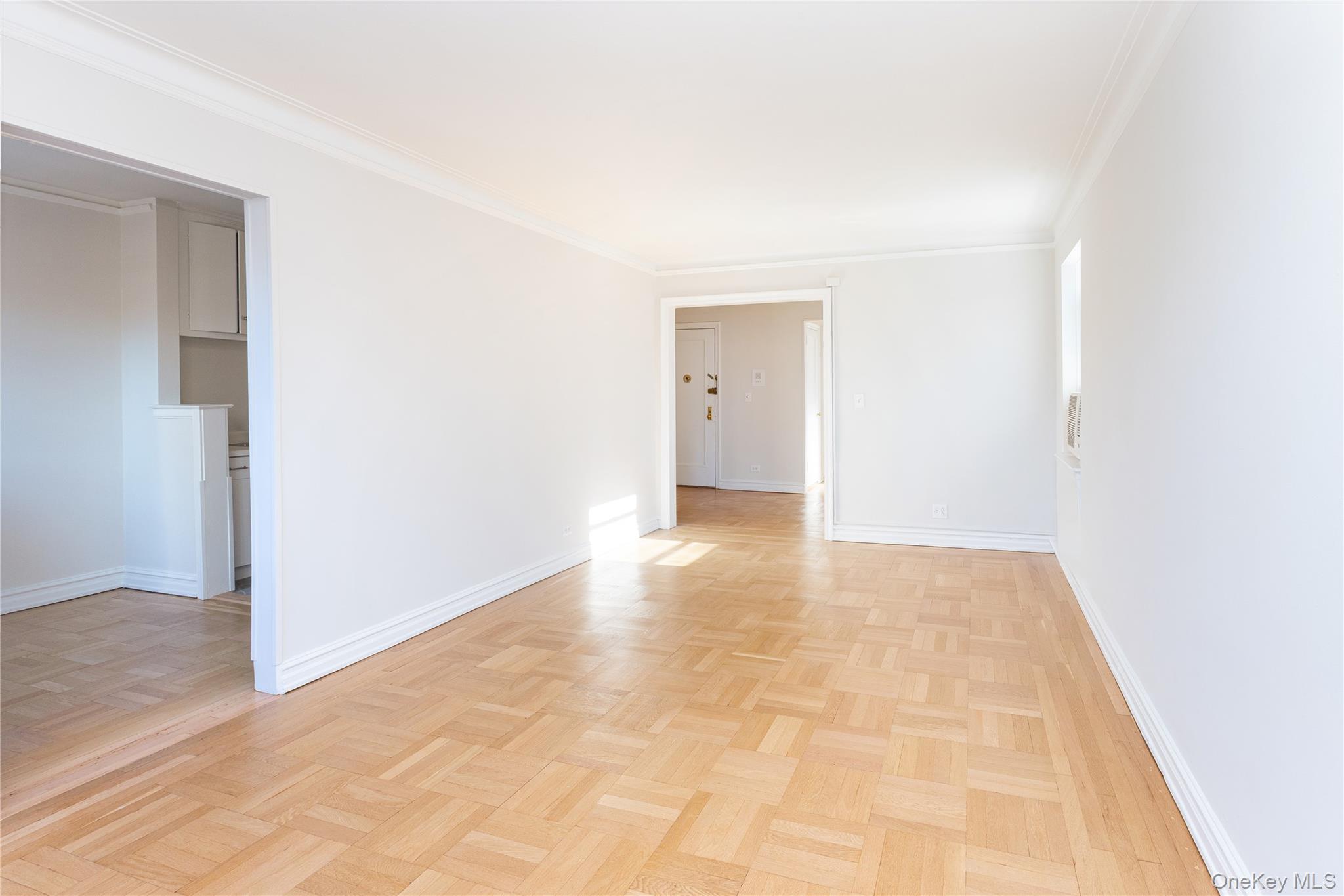 #9 photo, 474 W 238th Street, Bronx , NY 10463