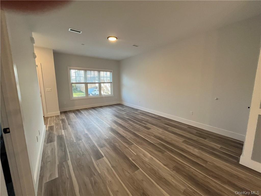 #14 photo, 195 Park Avenue, West Harrison , NY 10604