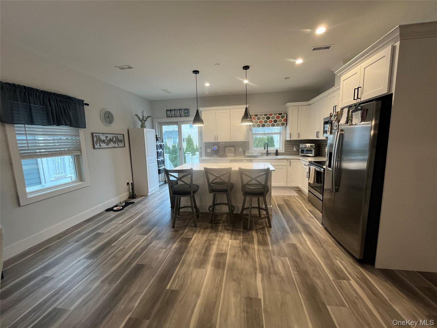 #7 photo, 195 Park Avenue, West Harrison , NY 10604