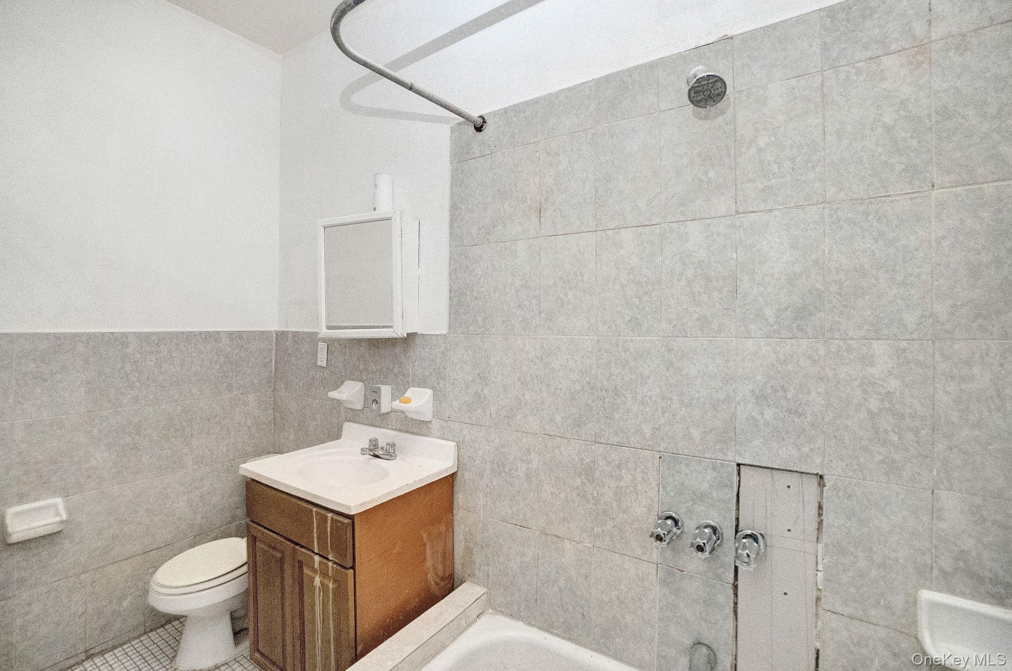 #14 photo, 1241 College Avenue, Bronx , NY 10456