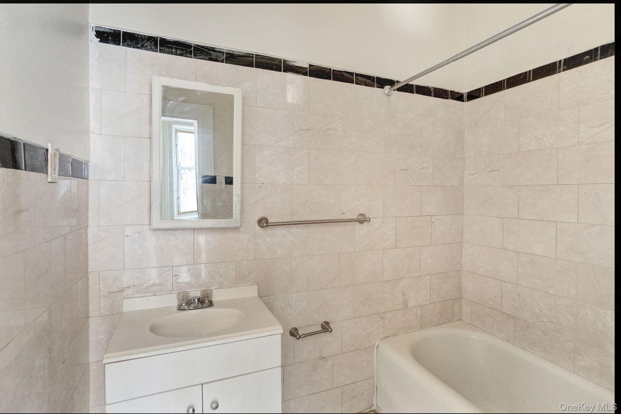 #19 photo, 1241 College Avenue, Bronx , NY 10456