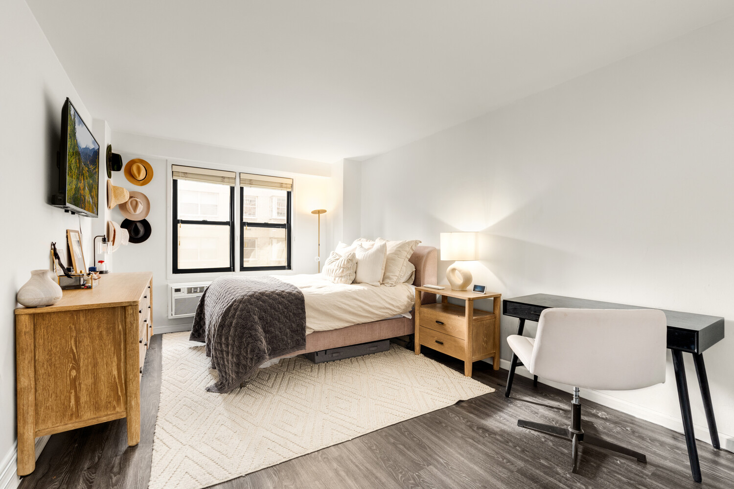 #4 photo, 220 E 54TH Street, Sutton Place , NY 10022