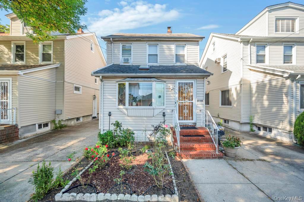 #1 photo, 8108 164th Place, 皇后区 Jamaica , NY 11432