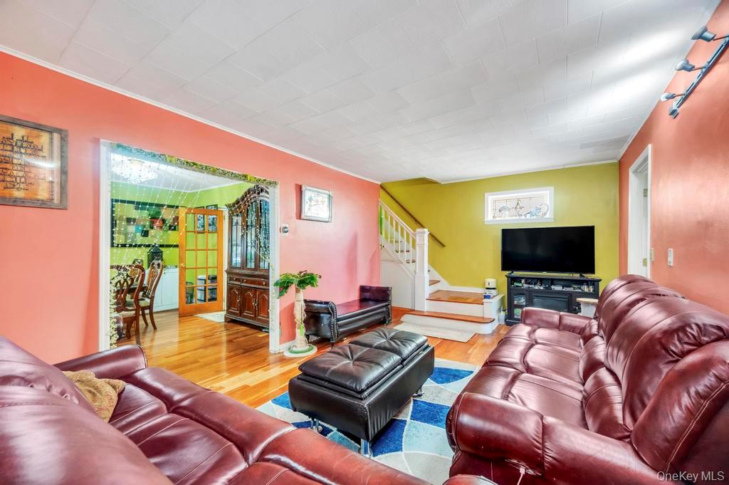 #5 photo, 8108 164th Place, 皇后区 Jamaica , NY 11432