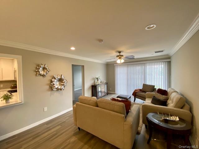 #5 photo, 40 Westwood Drive, 长岛 Westbury , NY 11590