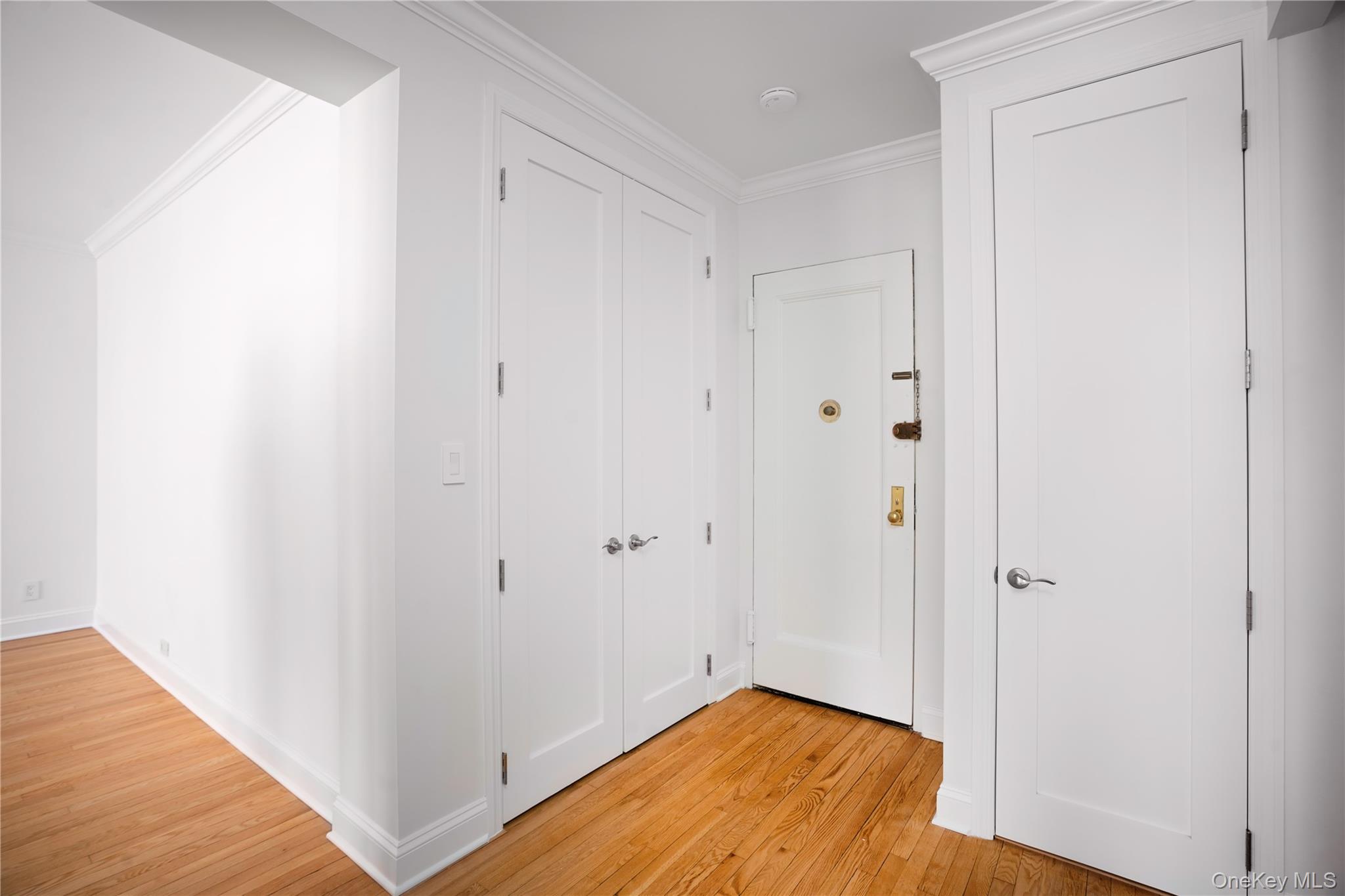 #8 photo, 34-40 79th Street, Jackson Heights , NY 11372