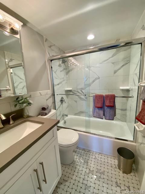 #7 photo, 55 Westwood Drive, Westbury , NY 11590