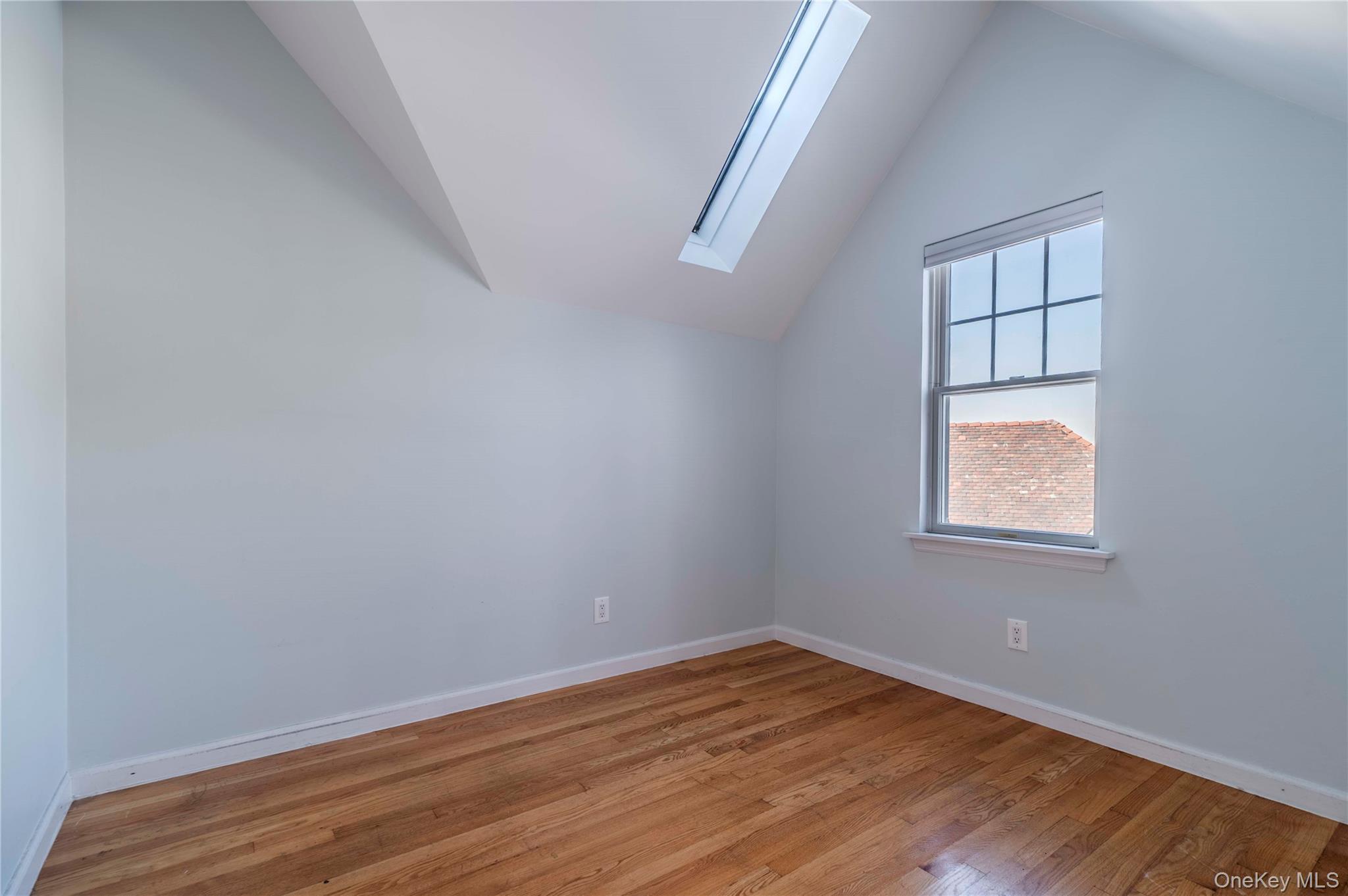 #17 photo, 16823 Powells Cove Boulevard, 皇后区 Beechhurst , NY 11357