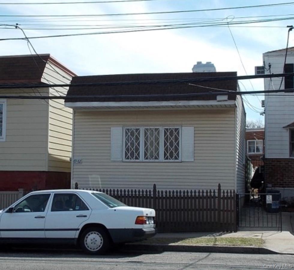 #1 photo, 6962 Juniper Boulevard, 皇后区 Middle Village , NY 11379