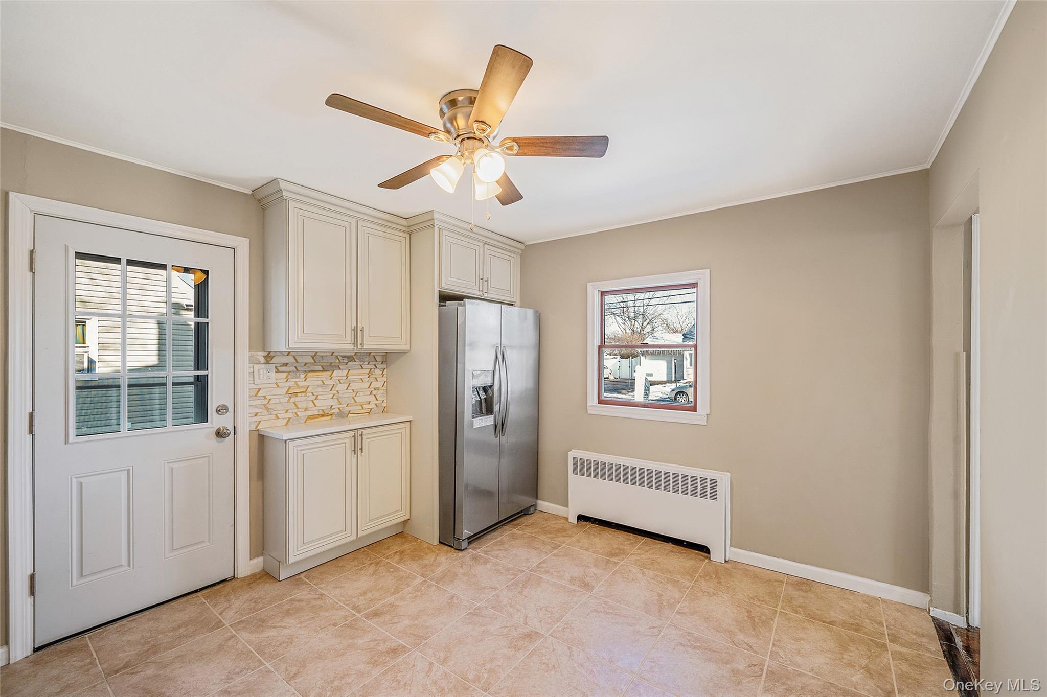 #10 photo, 266 W 16th Street, Deer Park , NY 11729