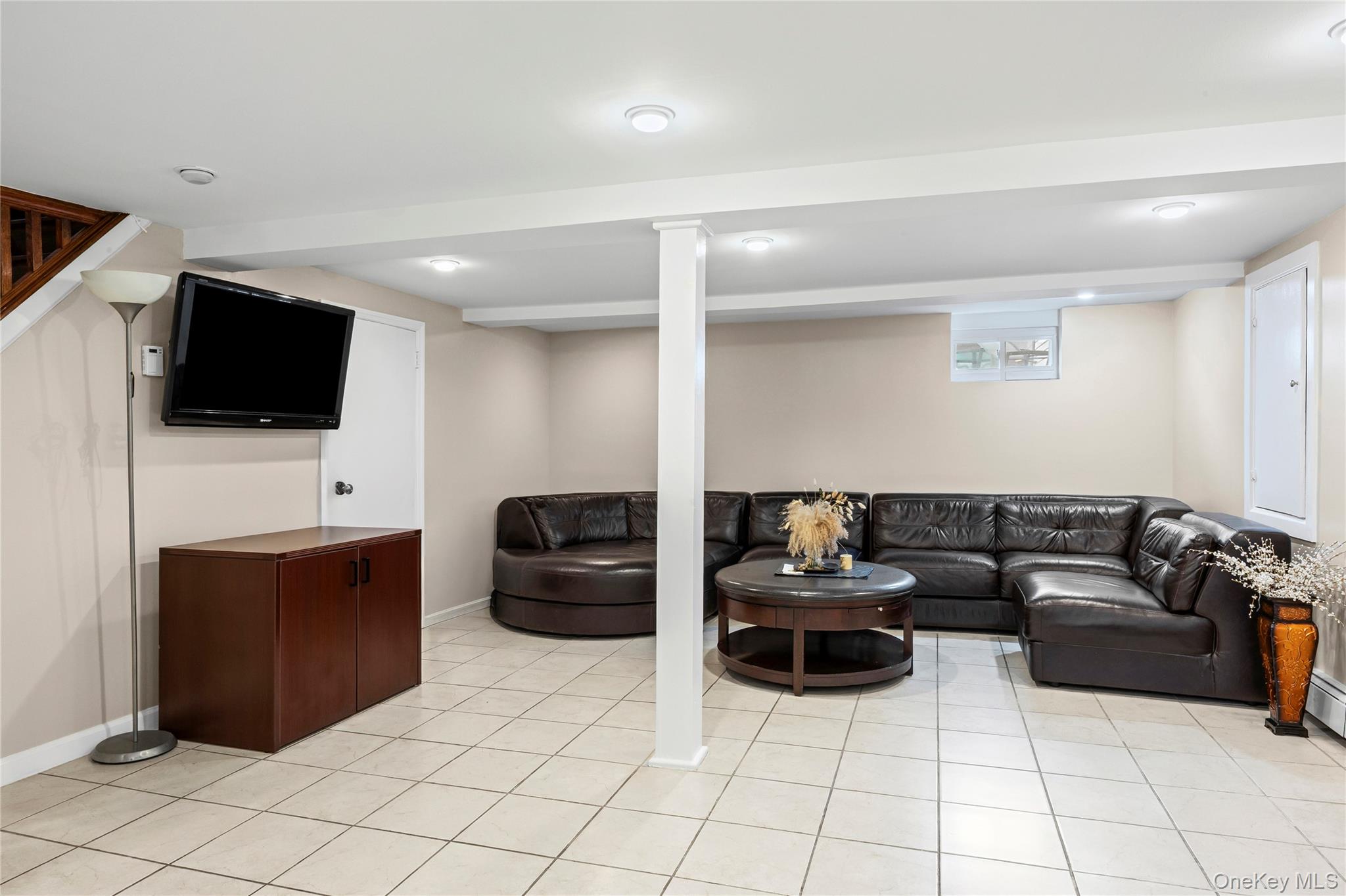 #13 photo, 24 Ferndale Drive, Hicksville , NY 11801