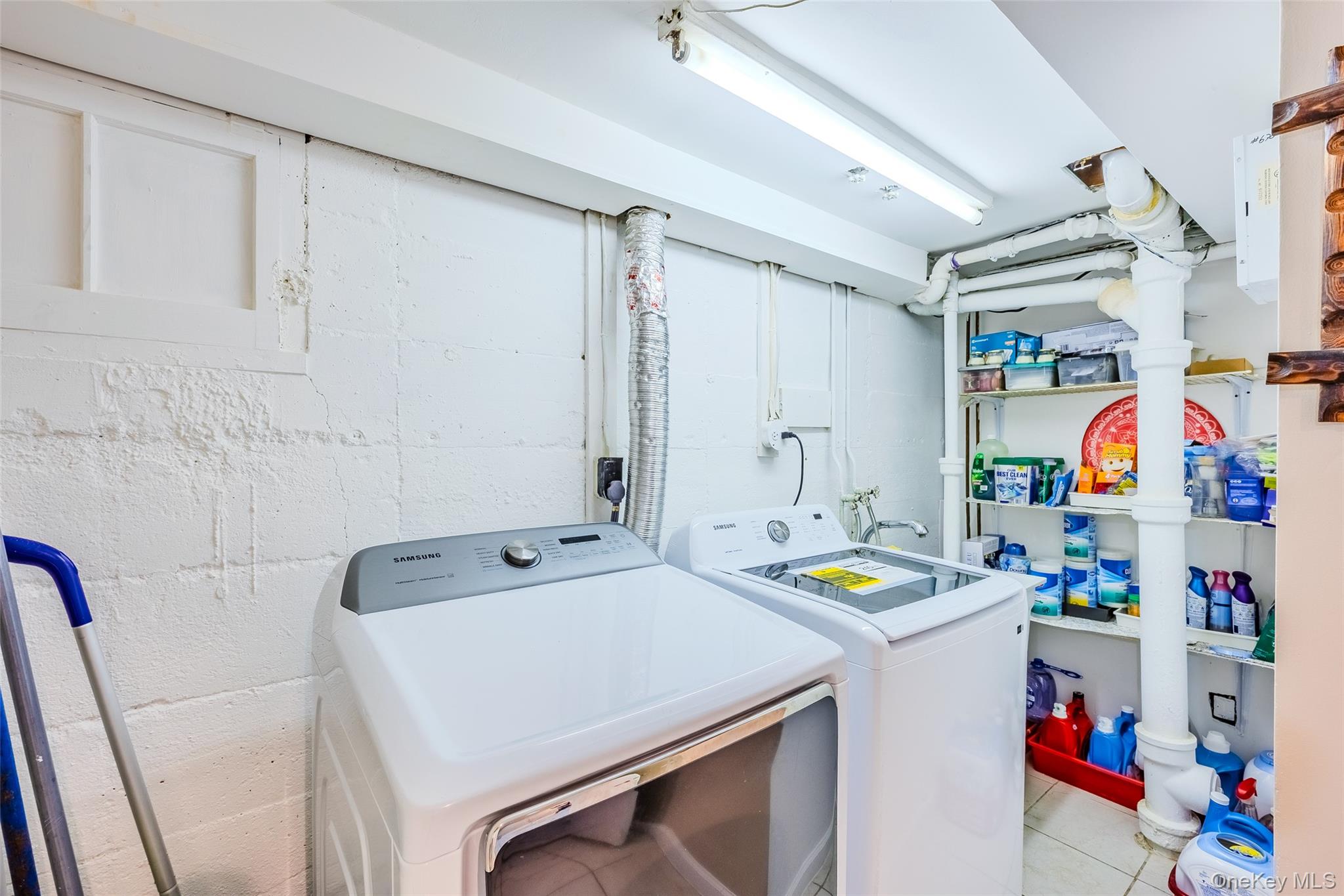 #19 photo, 24 Ferndale Drive, Hicksville , NY 11801