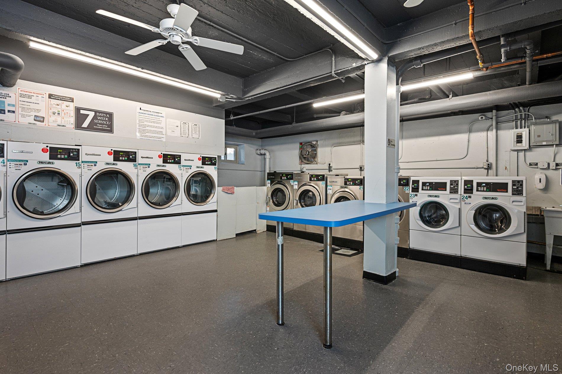 #18 photo, 23-55 Bell Boulevard Boulevard, 皇后区 Bayside , NY 11360