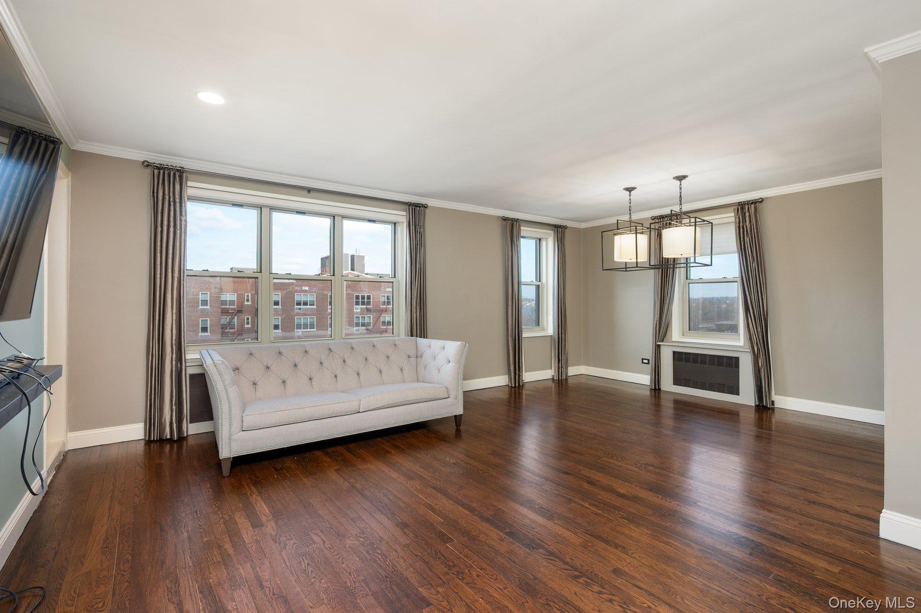 #7 photo, 23-55 Bell Boulevard Boulevard, 皇后区 Bayside , NY 11360