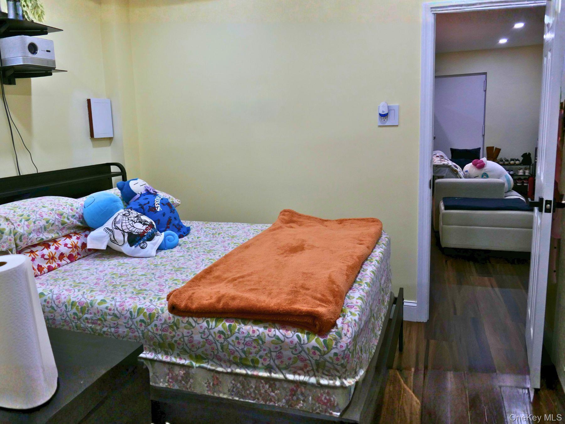 #13 photo, 15513 113th Avenue, Jamaica , NY 11433