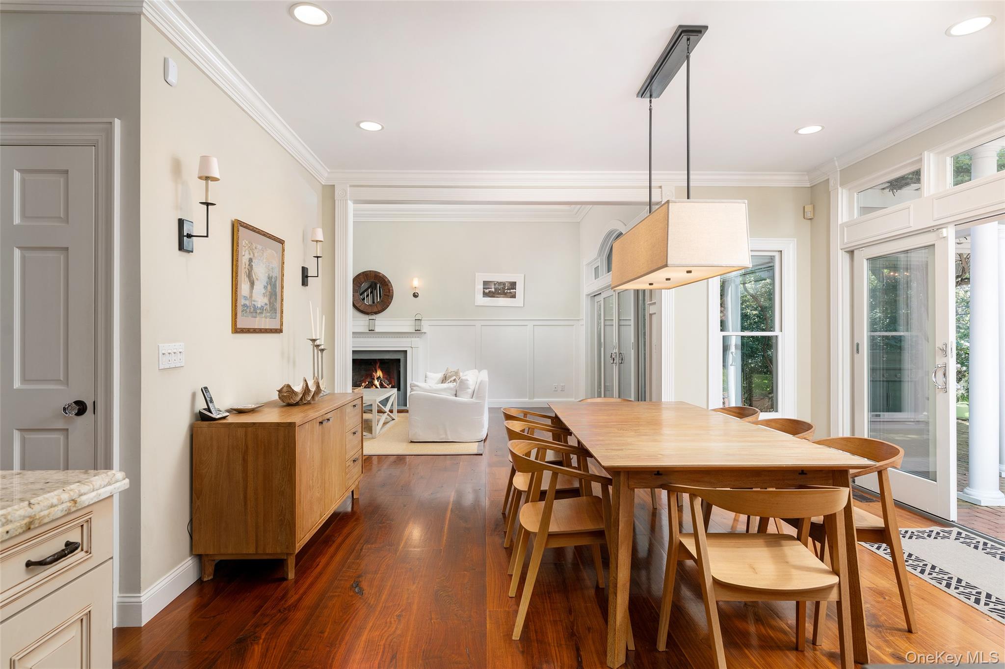 #13 photo, 8 Mountain Laurel Lane, Southampton , NY 11968