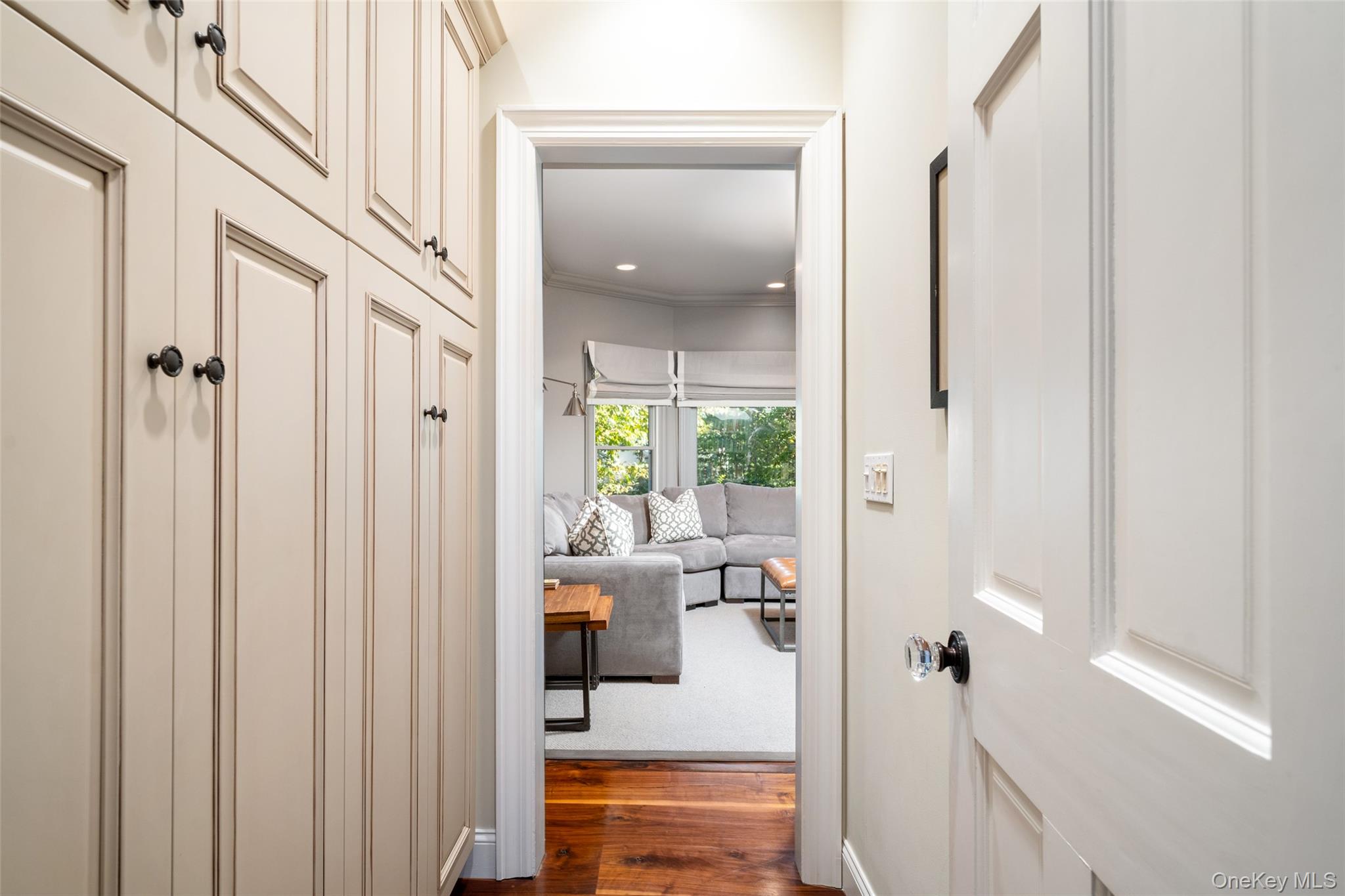 #14 photo, 8 Mountain Laurel Lane, Southampton , NY 11968