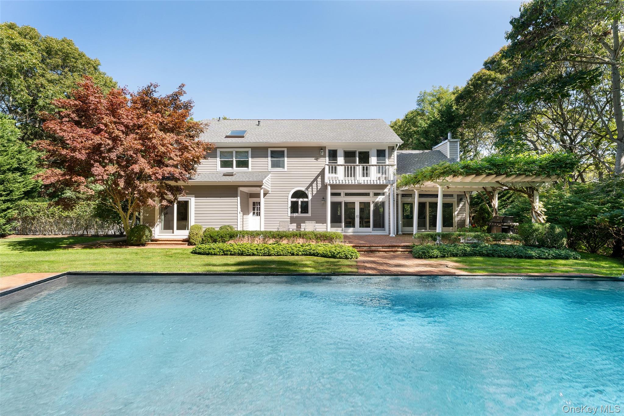 #2 photo, 8 Mountain Laurel Lane, Southampton , NY 11968