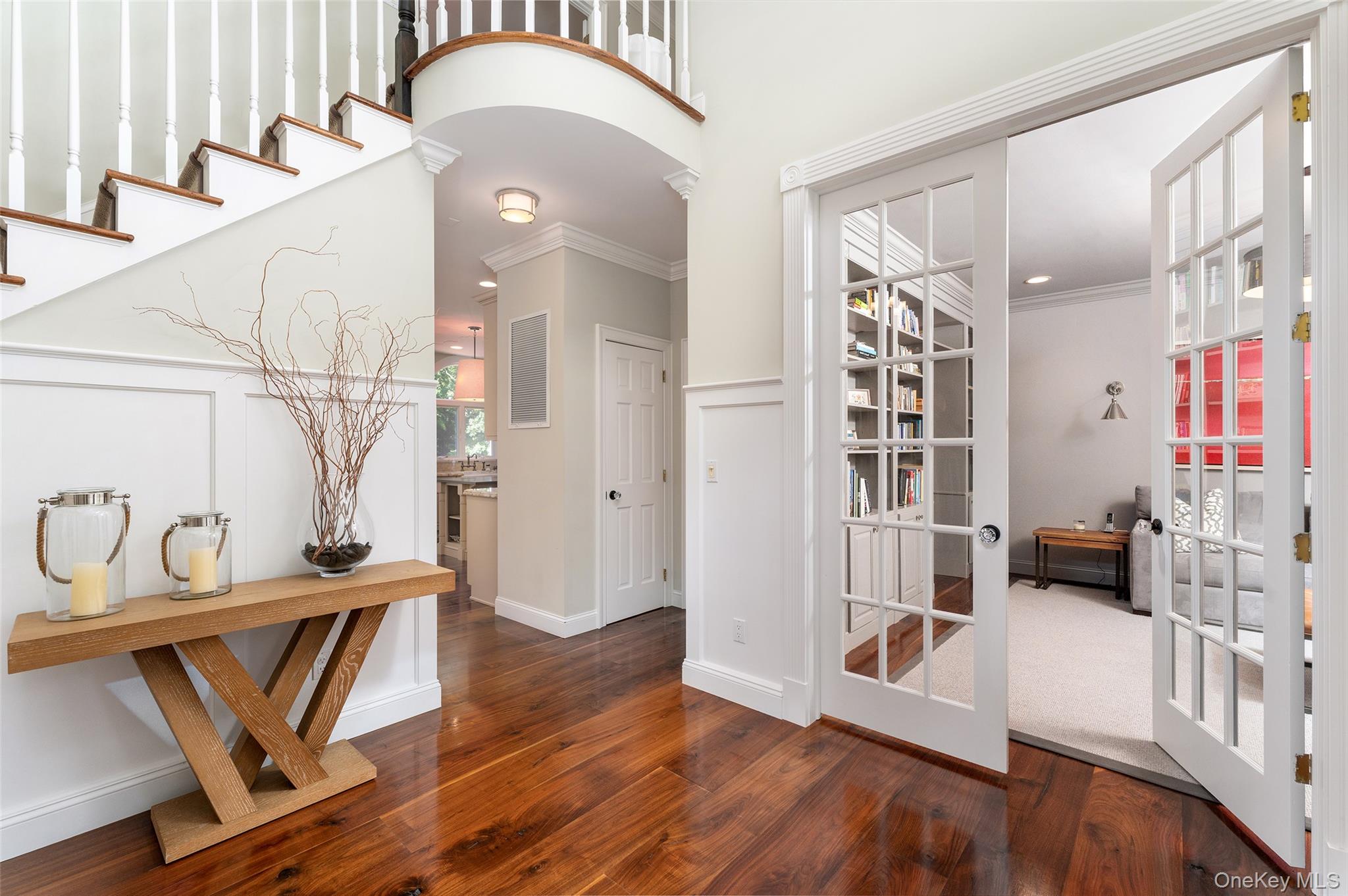 #7 photo, 8 Mountain Laurel Lane, Southampton , NY 11968